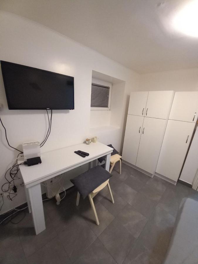 Skardarlija Pijaca Studio Apartment Belgrade Luaran gambar